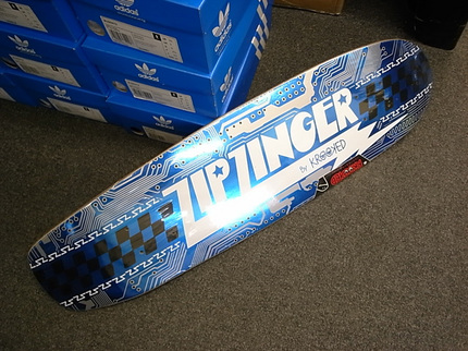 zipzinger1102.jpg