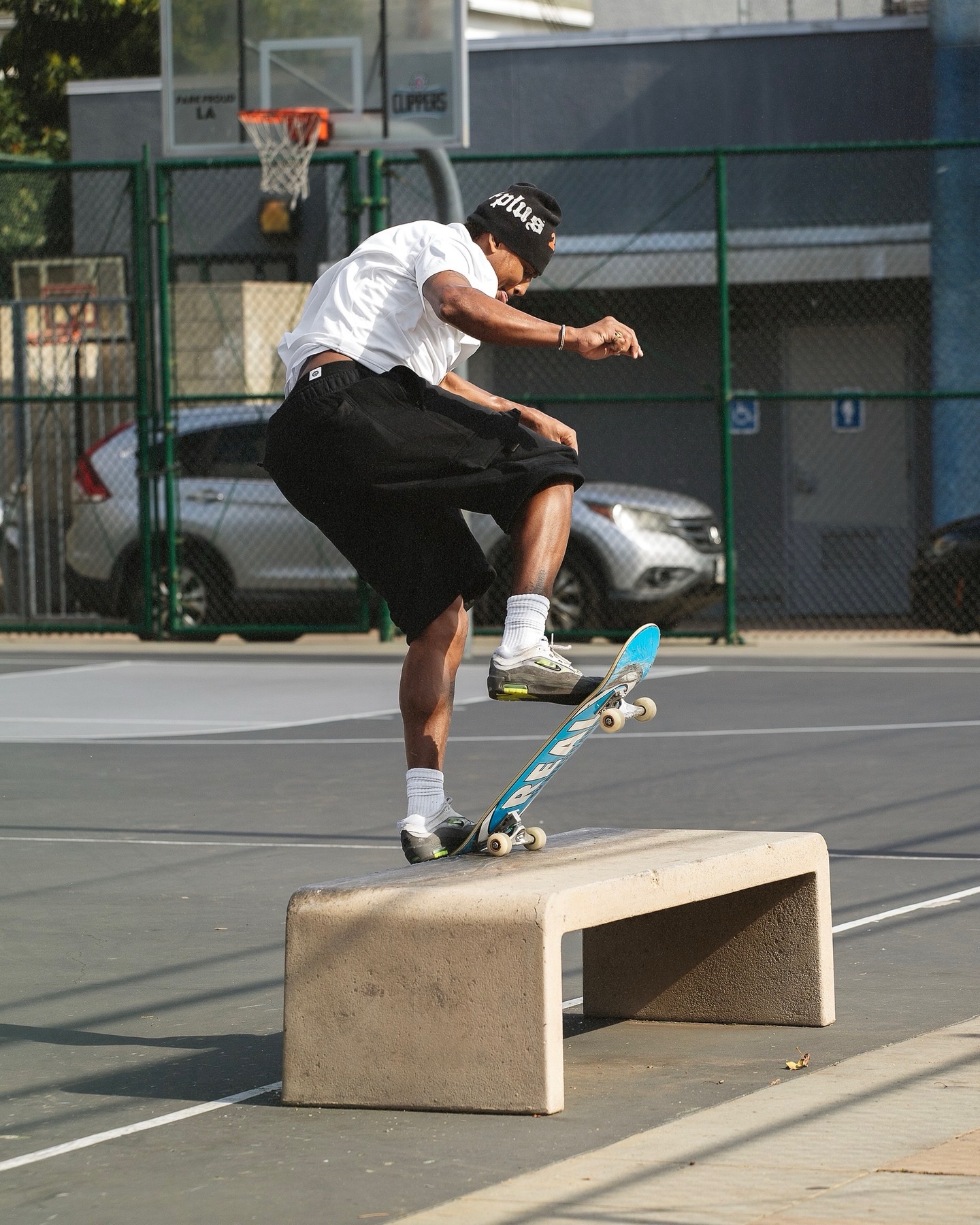 @nikesbNike SB Ishod Wair Skate Tee & Cargo Pants BlackIshod Wairカプセルコレクションが登場。Ishod Air Max とリンクする、Ishod Wairシグネチャーアパレル。グラフィックTシャツとユーティリティカーゴパンツが揃う、Ishod Wairの世界観を落とし込んだアパレルコレクション。快適な着心地とストリートでの実用性を兼ね備え、スケートからデイリーまで幅広く活躍します。【発売日】3月1日(日)Online Store：3/1 AM9:00〜@nikesb@nikesbdojo@ishodwair#NikeSB #IshodWair #AirMaxIshod