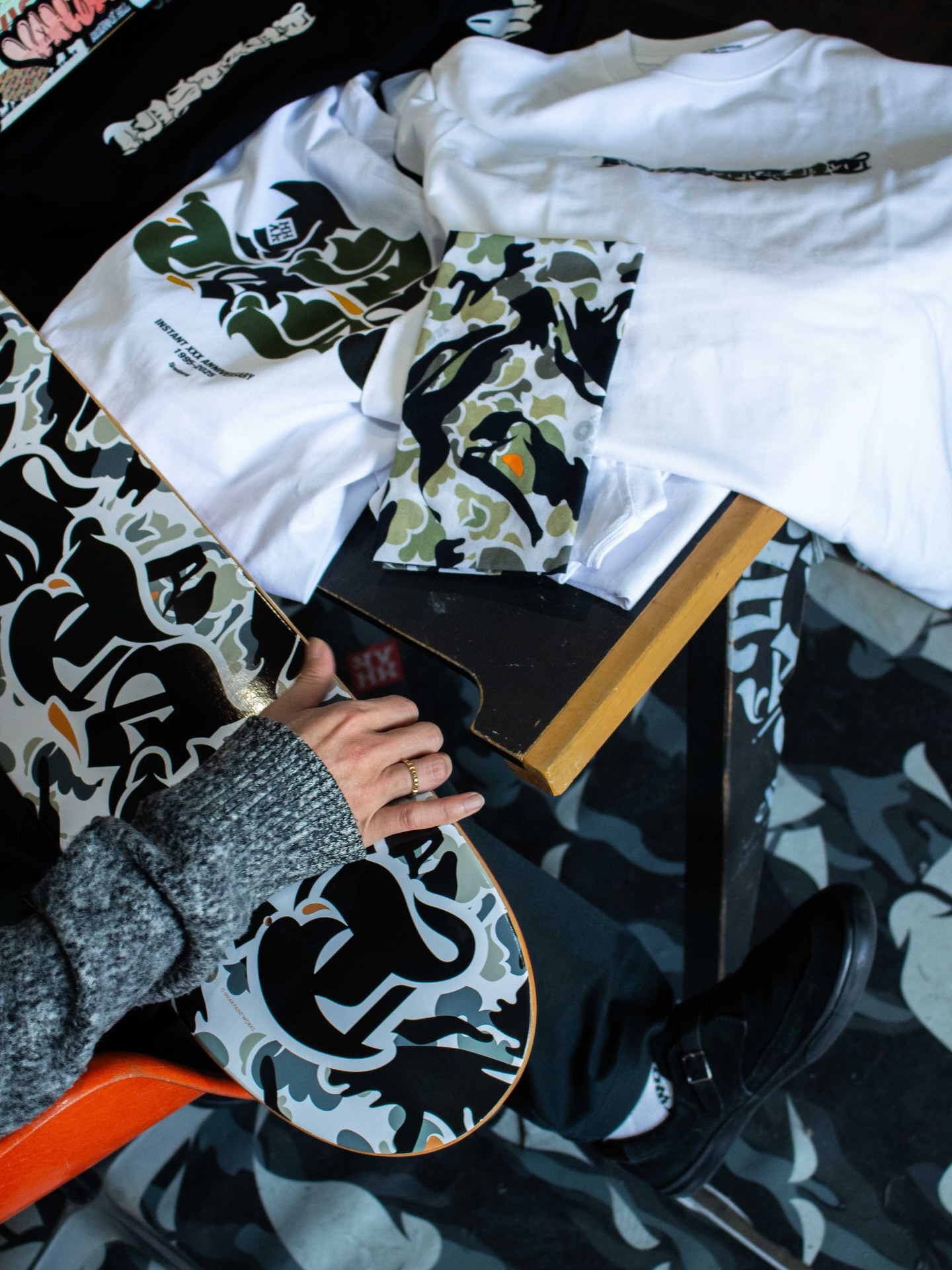 30th Anniversary！MHAK x instant 30th Anniversary Collectioninstantの30周年を記念し、長年にわたり親交の深いアーティスト・MHAKとのアニバーサリーコレクション。instant全店 & Online Store@mhak_@instant_skateboards#instantXXX #MARBLE