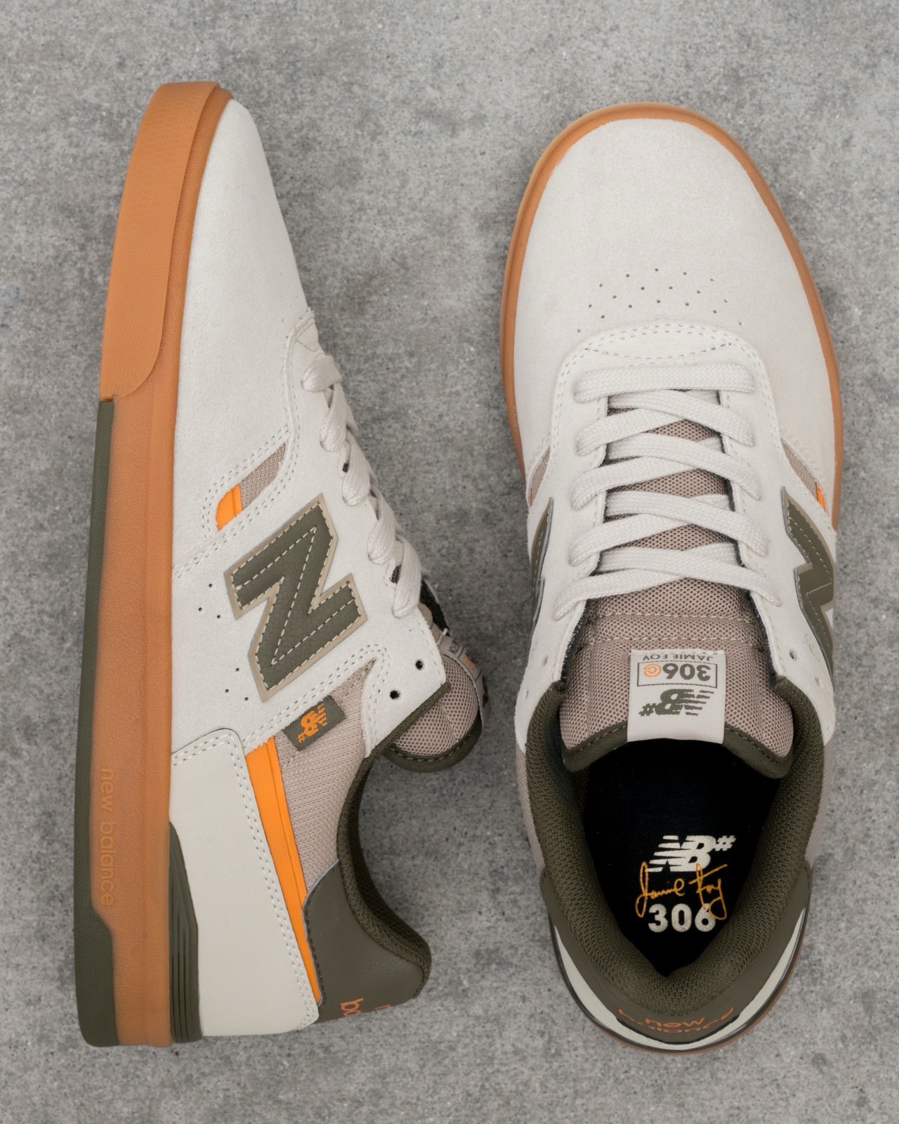 @nbnumericNew Balance Numeric / UN306CBM"Jamie Foy signature 306 Cup"Jamie Foyのシグネチャーモデルとして高い耐久性を誇るスケートシューズ「306」のカップソールバージョン。スエードアッパーに、通気性を高めるメッシュパネルと、耐久性を向上させるアンダーレイ構造を採用している。さらに、高い衝撃吸収性を発揮する「ABZORB」をミッドソールのヒールウェッジ部に搭載。フォアフット部はボードフィールを損なわない構造に仕上げた。Jamie Foyのフィードバックを反映し、スケートに必要な機能性をアップデートすることで、パフォーマンスを最大限に引き出してくれる。【発売日】4月18日(土)Online Store：4/18 AM0:00〜@nbnumeric@nbnumeric_japan#UN306#UN306CBM#nbnumeric#instantskateshop#instantskateboards