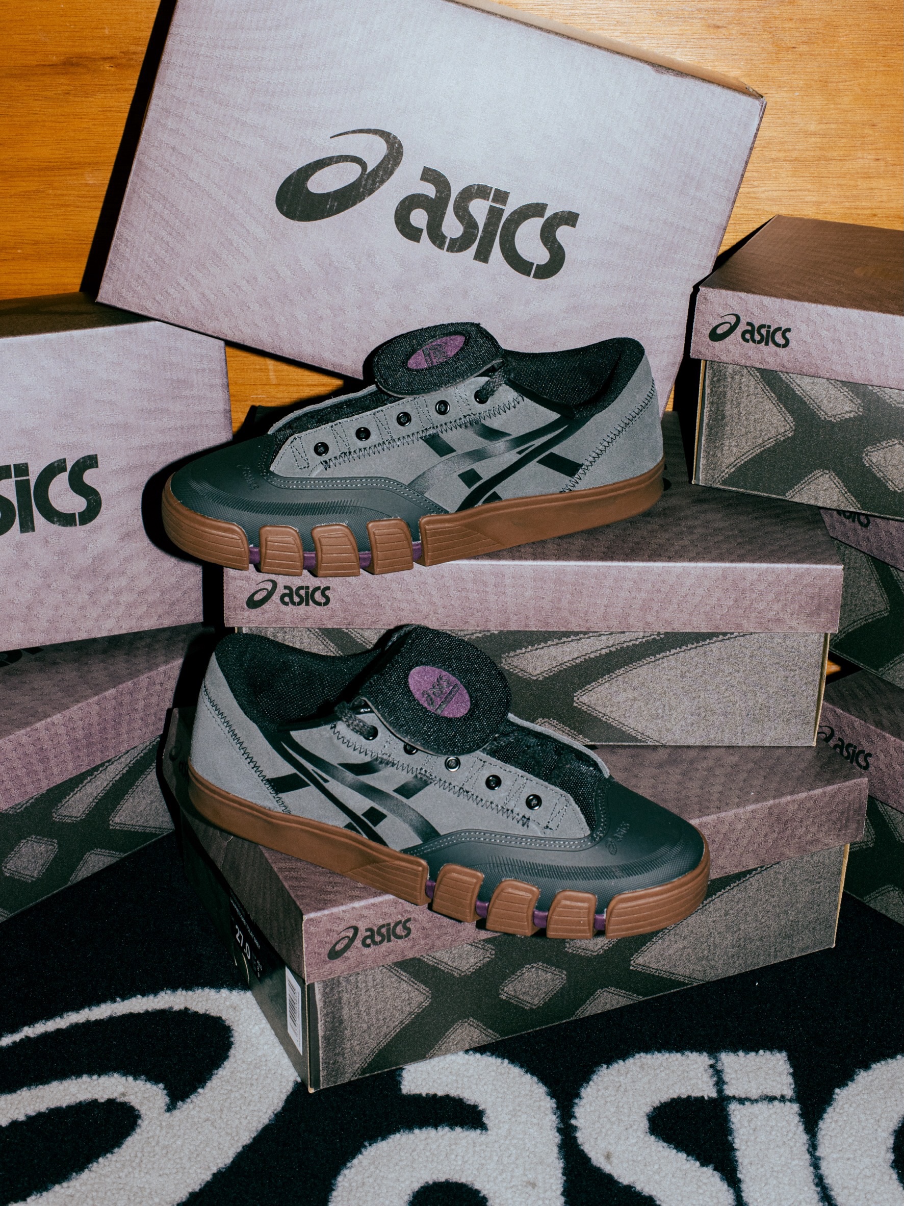 @asics_skateboardingasics skateboarding / LATE NITE STARS Collection-GEL-FLEXKEE PRO 2.0-NYブルックリン拠点のスケートクルー「LATE NITE STARS」がカラーリングを監修した、GEL-FLEXKEE PROの進化モデル。スケート・ストリートウェア・アートを融合させた独自の世界観と、アシックスのスケートボード専用設計が掛け合わさった一足。​​​​​​​​​​​​​​​​@asics_sportstyle_jp@latenitestars#asics#asicsskateboarding#latenitestars#instantskateshop#instantskateboards