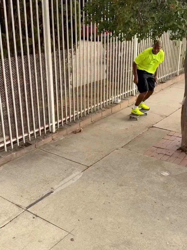 @nikesbNike SB Air Max Ishod "Tennis Ball"テニスボールからインスパイアされた、Ishod Wairのシグネチャーモデル🔁 @ishodwair 🏾 @nikesb