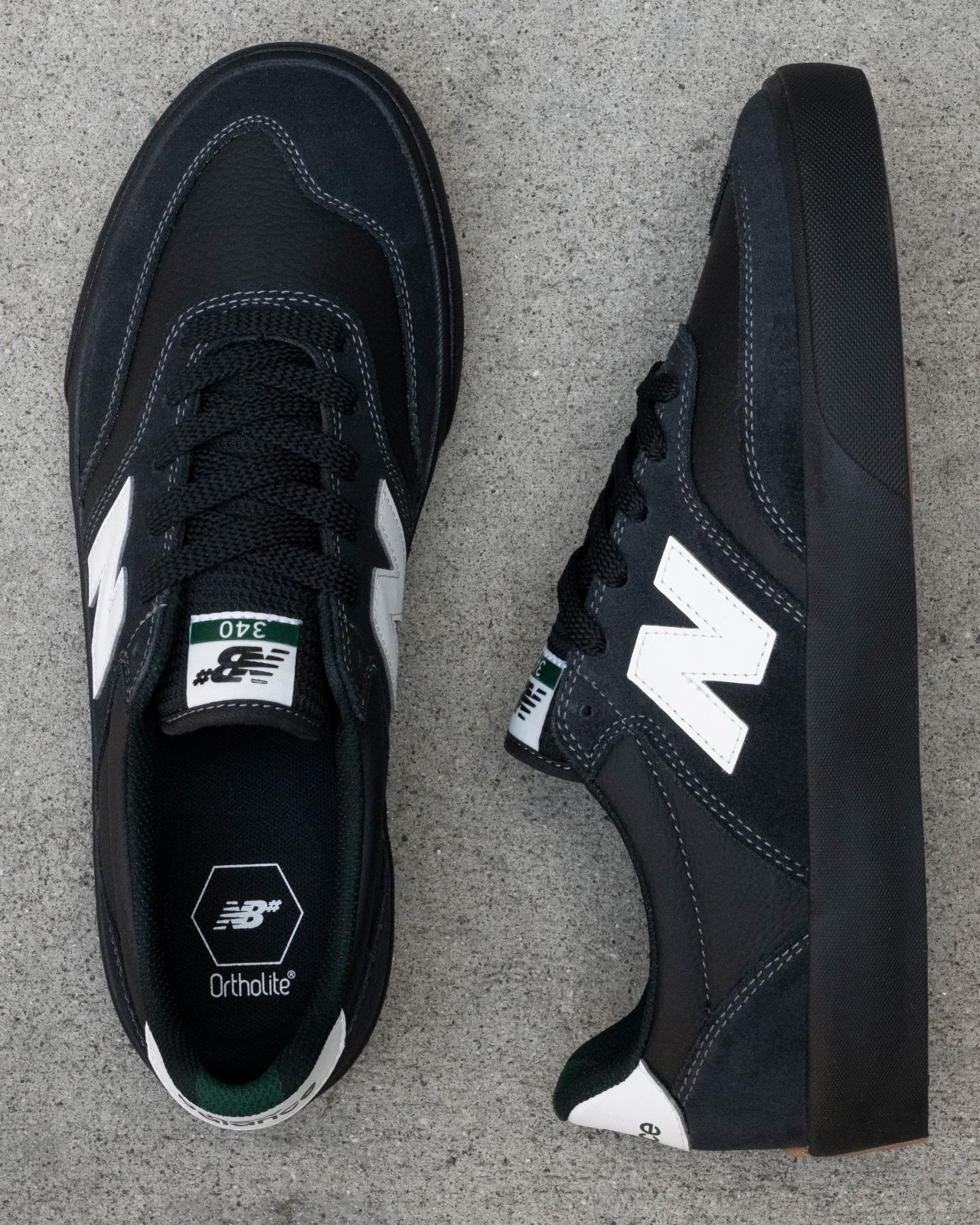 @nbnumericNew Balance Numeric / UN340YRW全く新しいバルカナイズドバルカナイズド製法に革新をもたらす「340」は、バルカナイズドオーブンを通しても特性を損なわない¾レングスのフォームミッドソールを搭載。快適性、プロテクション性能、そしてボードフィールの理想的なバランスを実現。クラシックな70年代のNew Balanceランニングシューズから着想を得たアッパーデザインに、スケートボードの過酷な使用にも耐えうる補強。アウトソールに施された独自の"フレックスグルーブ"構造により、足の水平・垂直方向の可動域を最大限に引き出す。【発売日】7月18日(土)Online Store：7/18 AM0:00〜@nbnumeric@nbnumeric_japan#nm340#nbnumeric#instantskateshop#instantskateboards