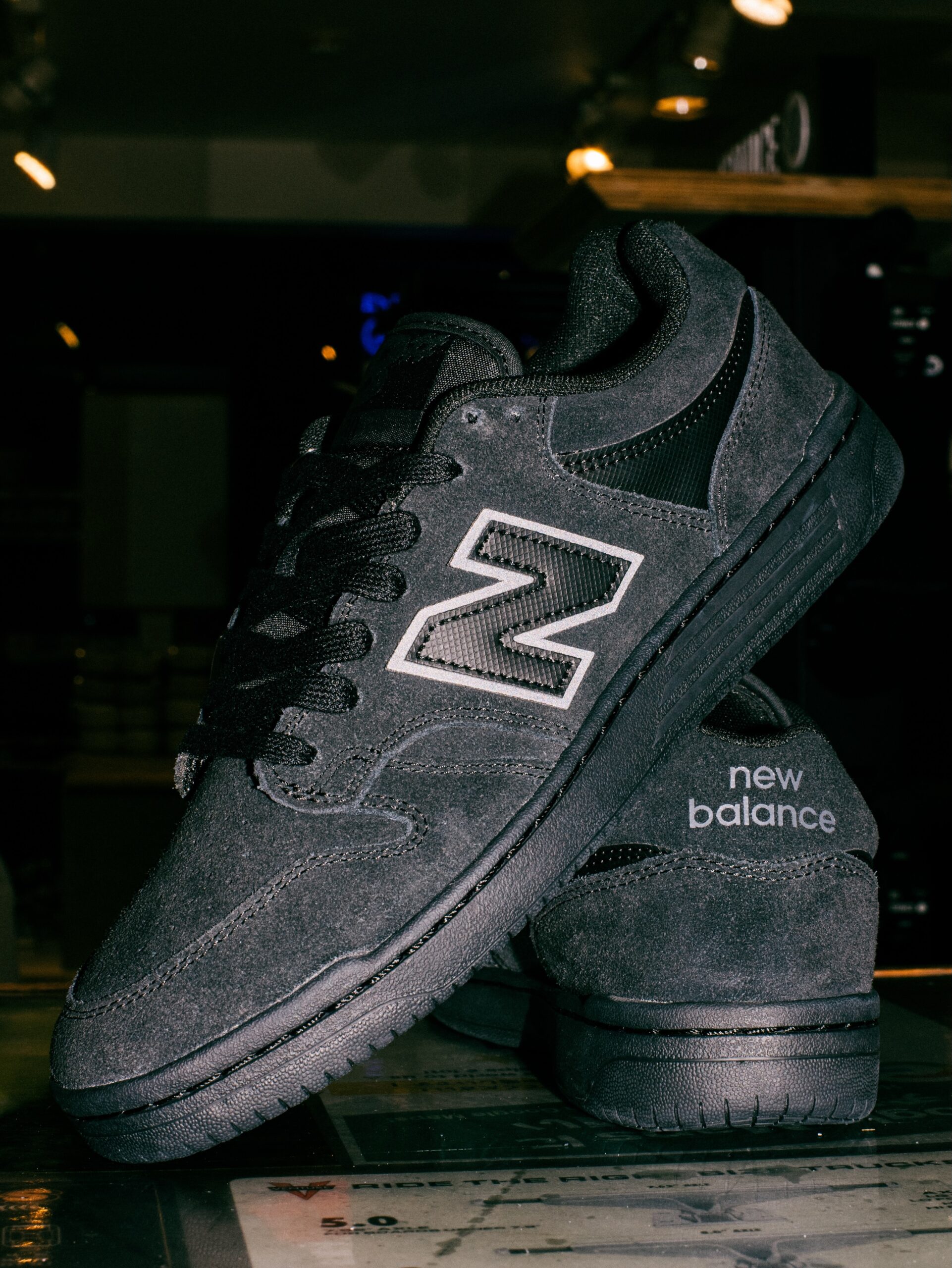 @nbnumericNew Balance Numeric / UN480BSTFrom '83, re-mixed. New Balanceバスケットボールシューズの歴史から1983年のアーカイブをスケートシューズへ昇華させたモデル「480」。オリジナルの"BB480"をスケートボーダーの為にアップデート。高反発と着地時の衝撃を緩和するクッション性を提供するために、フルレングスの"FuelCell"ミッドソールを搭載。"ABZORB"インソールもアップデートされ、フィット感も向上。細部まで強化されたアッパーは、抜群のサポート力と耐摩耗性を兼ね備えている。@nbnumeric@nbnumeric_japan#nm480#nbnumeric#instantskateshop#instantskateboards