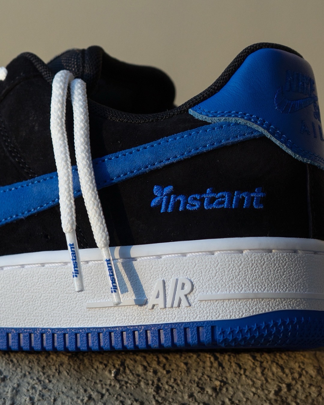 10月9日(金)発売instant City Pack SetCity Exclusive.Shoe Lace / Dubrae / Fingerboard10/9に開催の『instant presents NIKE SB AF-1 City Pack Launch Party』"Tokyo Now And Then"にお越しいただいた先着50名様に、Shoe Lace または Dubrae を限定ステッカーと共にプレゼント※限定ステッカーは無くなり次第終了『instant presents NIKE SB AF-1 City Pack Launch Party』 10.9 FRI　18:00 - 21:00 WPÜ GALLERY SHINJUKU ( @wpushinjuku )Free Entry#citypack #instantskateboards #instantskateshop
